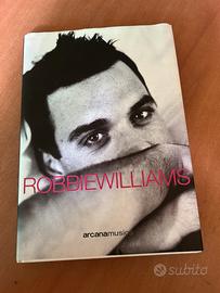 Libro Tutto su di me Robbie Williams