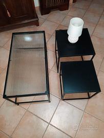 Set di tavolini con lampada