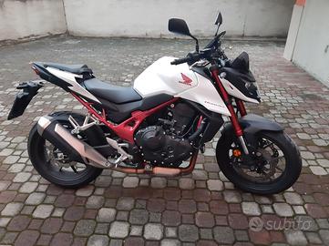 Honda Hornet 750 - 2024