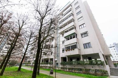 3 LOCALI A ROZZANO