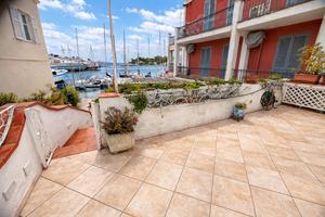 Casa indipendente con terrazza panoramica