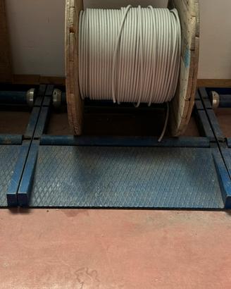 Svolgicavo  srotolatore per bobine di cavo