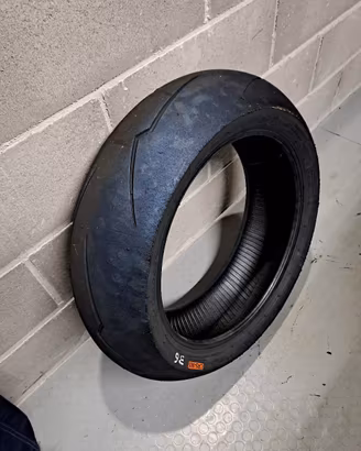 Pirelli Diablo Supercorsa V2 200 55 17 SC1
