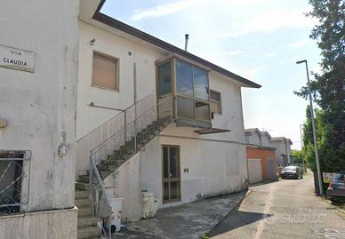 Appartamento di 84 m² con 3 locali e box auto a Ca