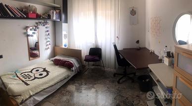 Stanza in centro a Parma