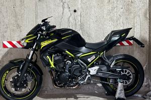 Kawasaki z650 2020 (NON É DEPOTENZIATA)