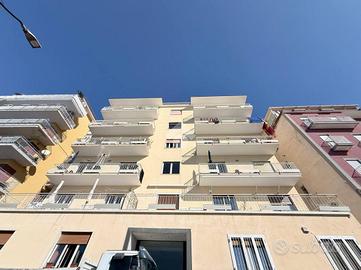 3 LOCALI A POZZUOLI