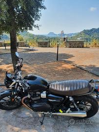 Triumph Street Twin 900