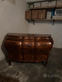 Mobile in stile luigi XV