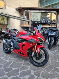 QJ Motor SRK 800 RR tua a partire da 110 al mese