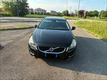 Volvo V60 D2 (1,6 D) momentum