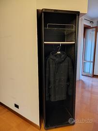 Piccolo guardaroba elegante 