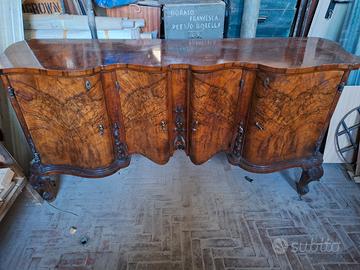 Antica credenza