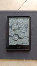 Kindle Paperwhite Signature 11ªgen 32GB + custodia