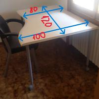 Tavolo scrivania possibile abbinare sedie