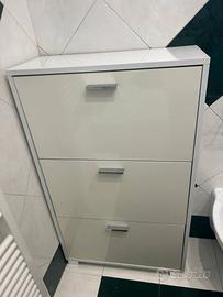 scarpiera e mobile bagno