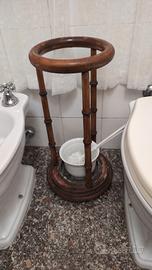 Porta salviette e nécessaire per wc e bidè 