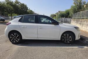 Opel Corsa Ibrida 2024