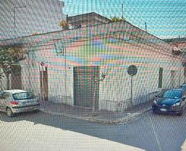 Garage e appartamento