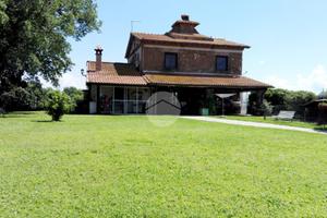VILLA SINGOLA A NEPI