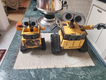WALL-E Disney Pixar lotto 2 robot giocattoli da co