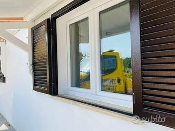 Infissi porte pronte Spissu finestre persiane posa