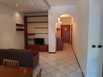 Appartamento con 2 Bagni e Climatizzazione