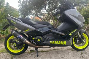Tmax 530 RS
