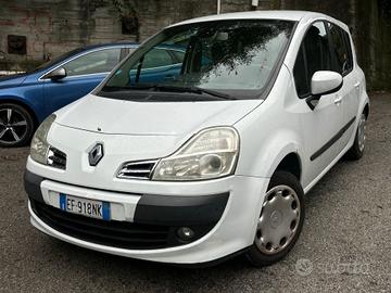 Renault Modus Grand 1.5 dCi adatta per neopatentat