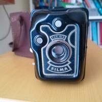 Macchina fotografica italiana