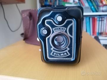 Macchina fotografica italiana