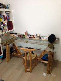 Tavolo/scrivania con piano in vetro