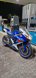 SUZUKI GSX-R600 (2008)
