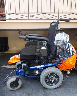 Carrozzina elettrica per disabili usata