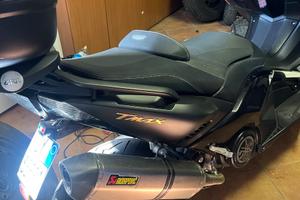 T Max  black Max