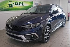 FIAT Tipo 1.0 5 porte Cross GPL