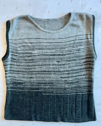 Gilet smanicato grigio in lana merino