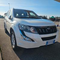 mahindra xuv 500 4×4 con tutti i tagliandi certifi