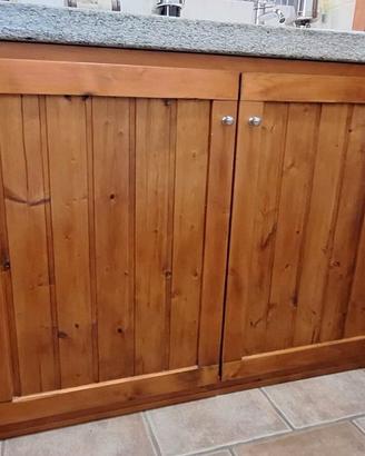 Coppia ante con telaio in legno