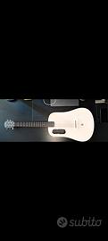 LAVA ME Play – Chitarra smart con schermo