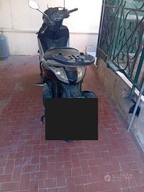 Piaggio Beverly 