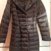 Giubotto elegante con cintura a gioiello 