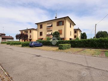 3 LOCALI A REGGIO NELL'EMILIA