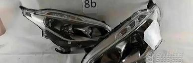 Peugeot 208 Facelift Fari LED
