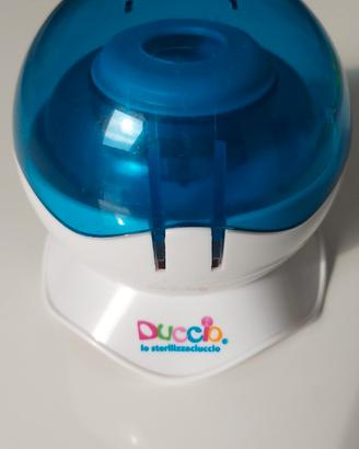 Duccio sterilizza ciuccio