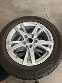 4 ruote con cerchi lega BMW