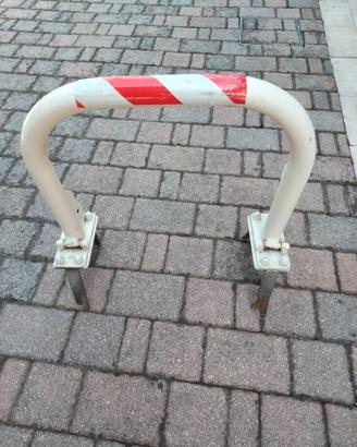 dissuasori per parcheggio posto auto