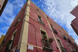 CASTELLO, ELEGANTE E RIFINITO QUADRIVANO ARREDATO