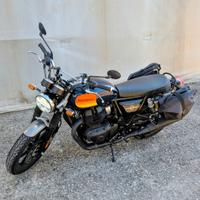 Royal Enfield Interceptor - 2024