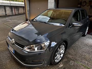 Volkswagen Golf 1.6 Tdi Highline DSG 110 cv